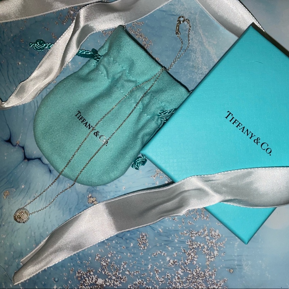 Tiffany & Co. Twist Knot necklace